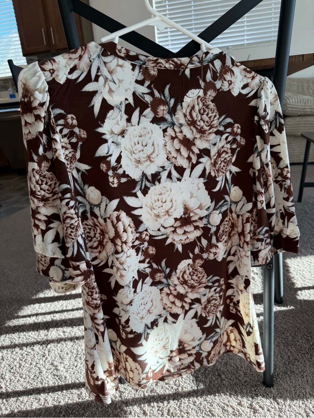 Lavatory Women's Floral Scoop-Neck Blouse with Gold Chain Accent - Brown/Cream - Picture 3 of 4